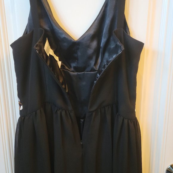 Robbie Bee LBD - Picture 4 of 6